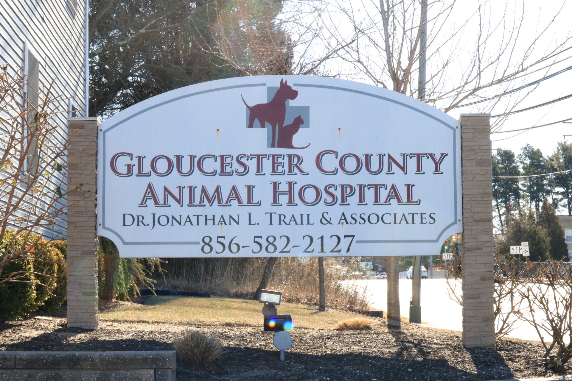 Glouchester County Animal Hospital sign.
